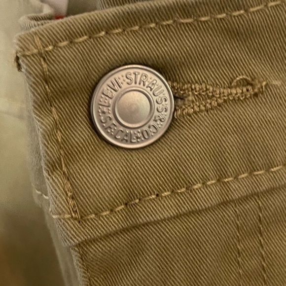 Levi's NWT Men’s 511 Slim Stretch All Seasons Tech Pants.
Size 40/30 - Picture 4 of 14